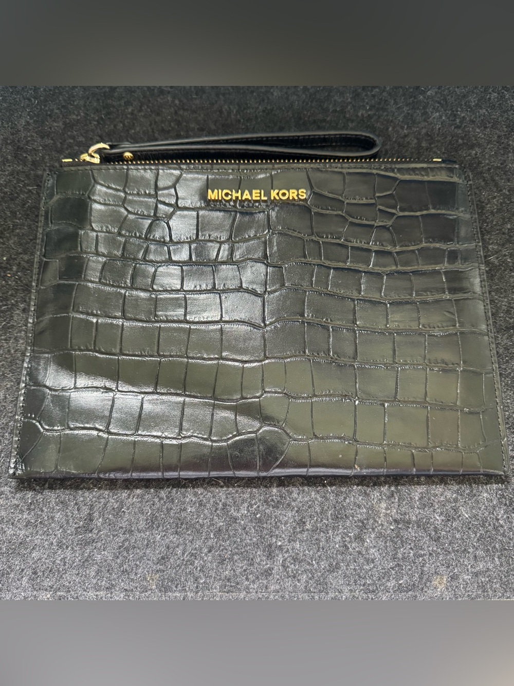 Michael Kors Jet Set Large Zip Clutch Wristlet Black Patent MK Logo